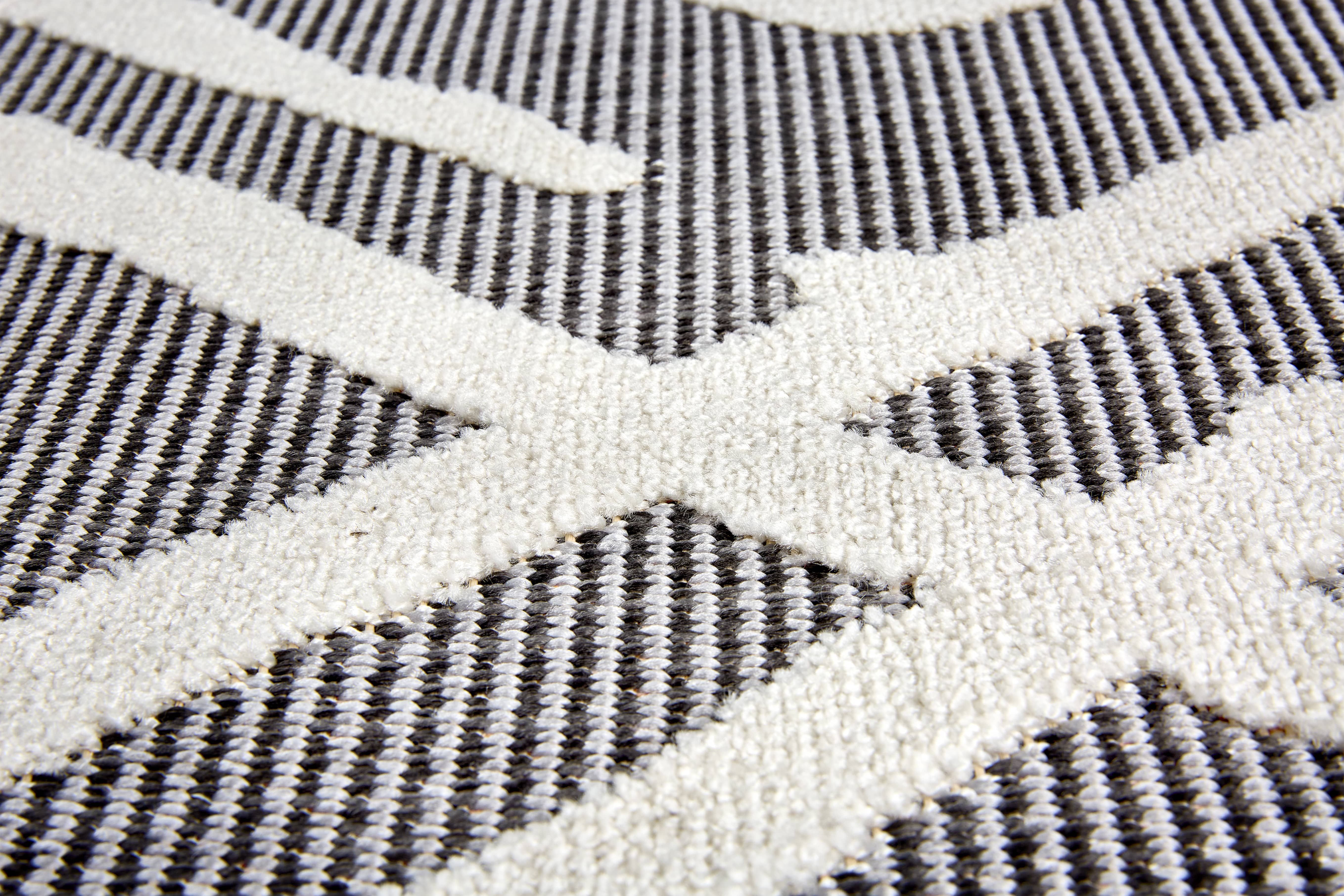 In- und Outdoor Teppich Serina D.252 C.004 Ethno grau/weiß In- und Outdoor Teppich Serina D.252 C.004 Ethno grau/weiß