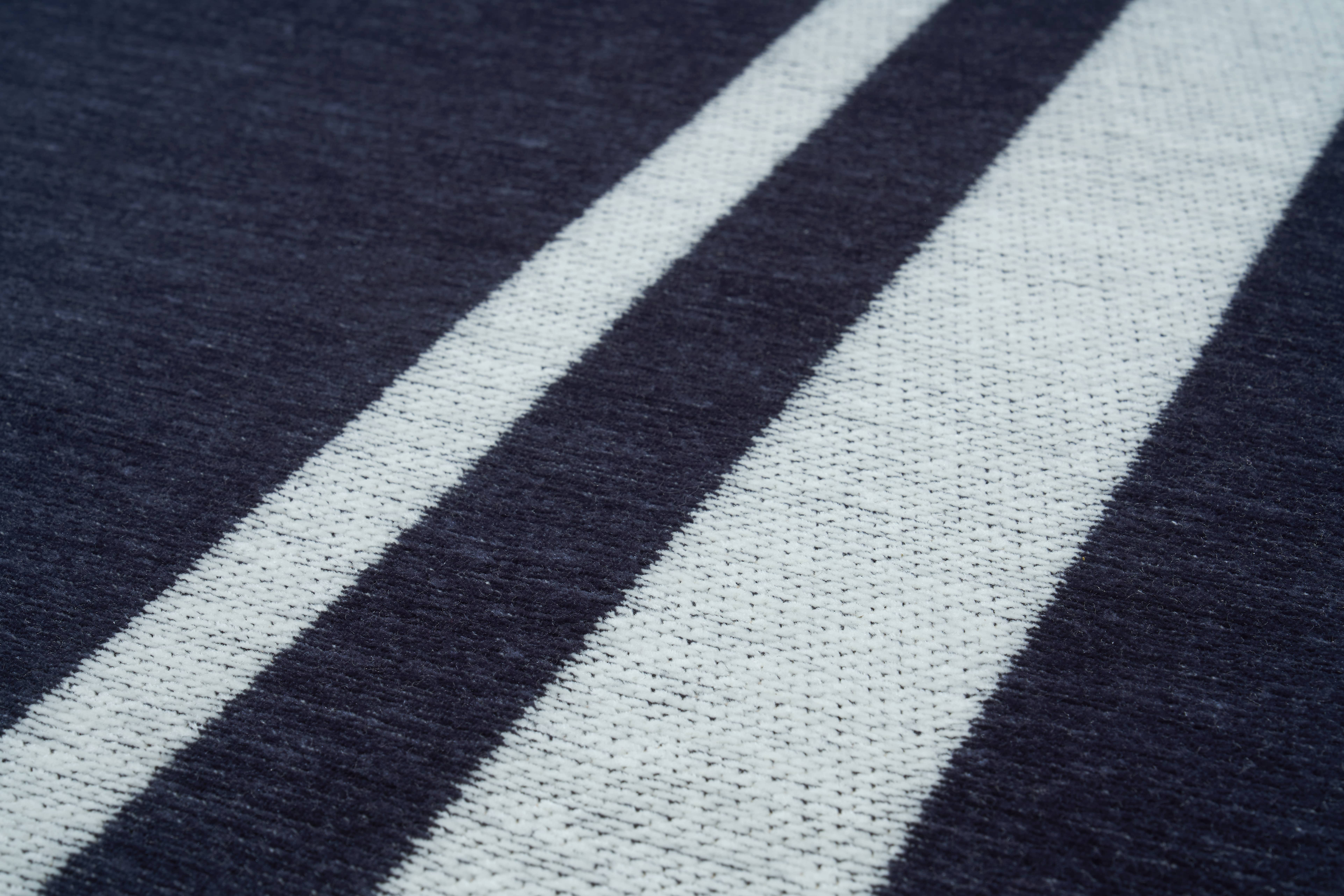 Elegantes Art Deco Design in Blau