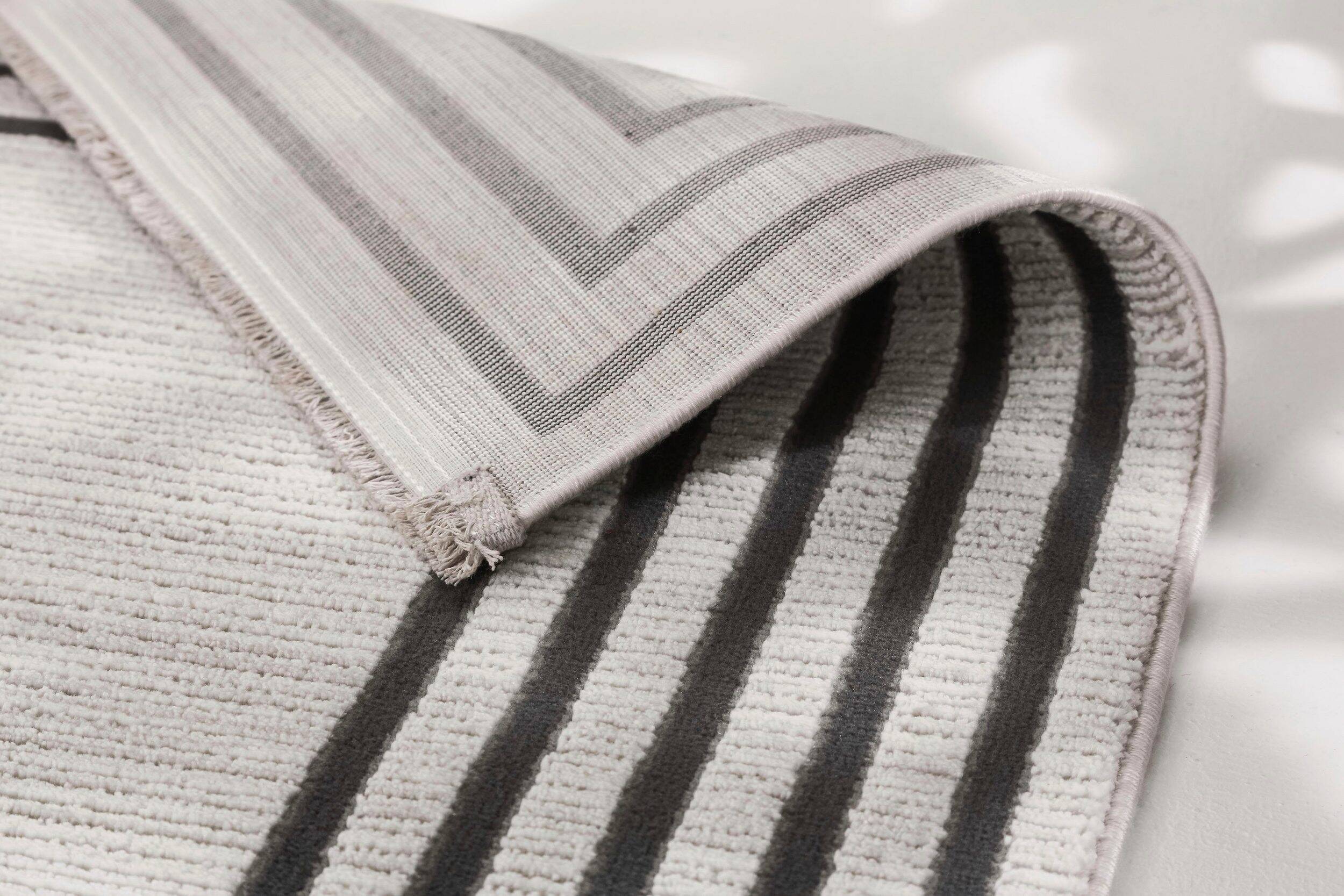 Moderner Teppich Vercelli 6651-232-040 anthrazit Moderner Teppich Vercelli 6651-232-040 anthrazit