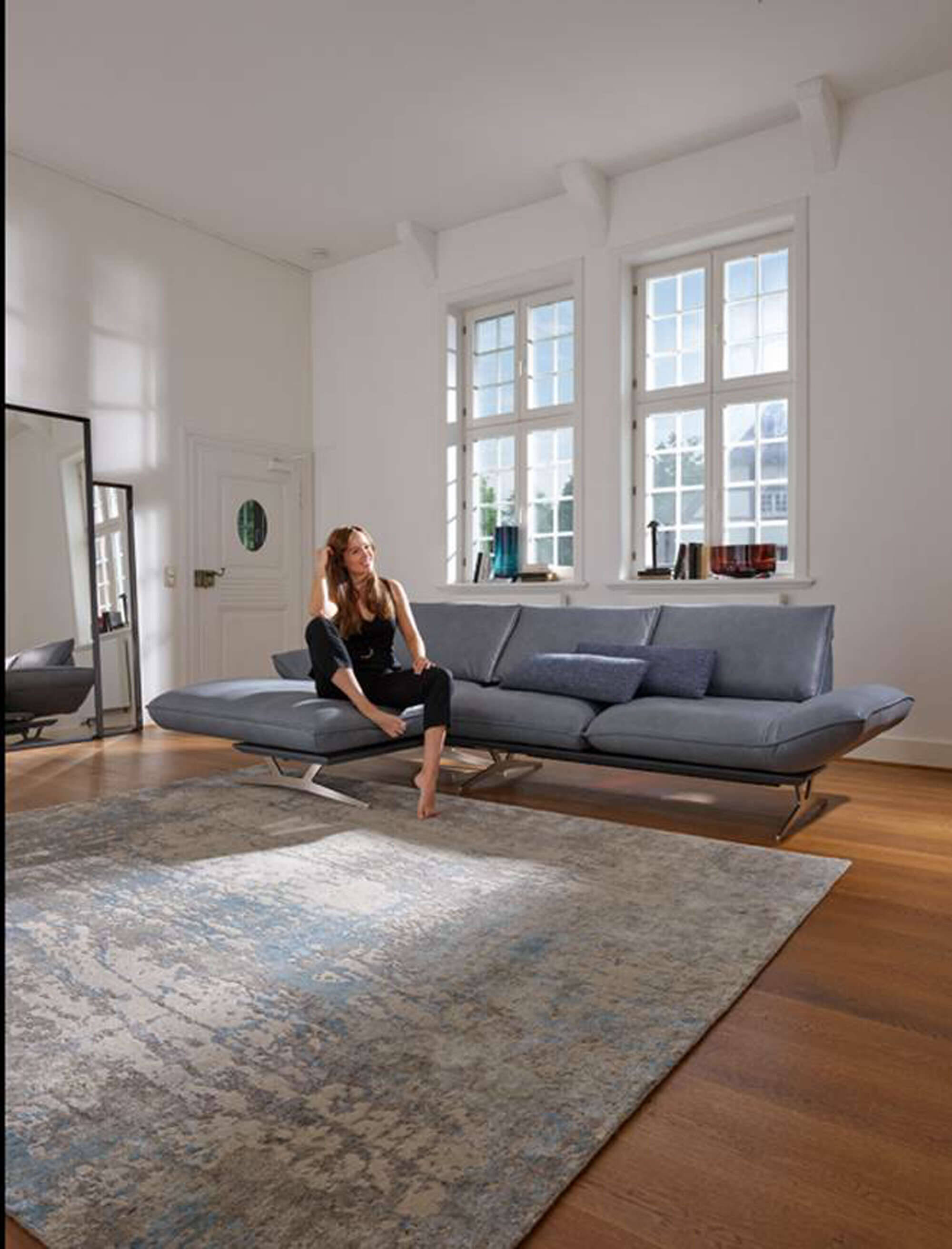 CAP07-634-15 CAPITOL LAKUR Handgeknüpfter Design Teppich aus Schurwolle und Viskose