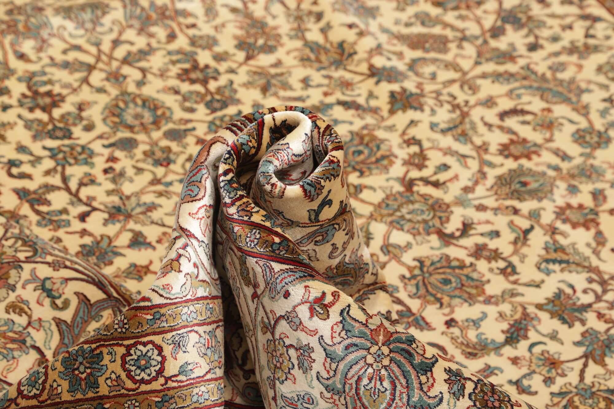 00007RSN370374 Teppich Kashmir Seide 24/24 Knüpfung 242x337 cm