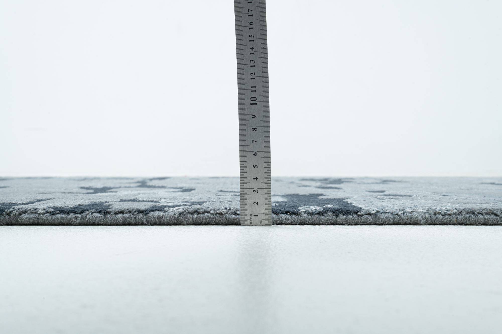 Moderner Designteppich Maringa Handgeknüpft Wunschmaß Moderner Designteppich Maringa Handgeknüpft Wunschmaß