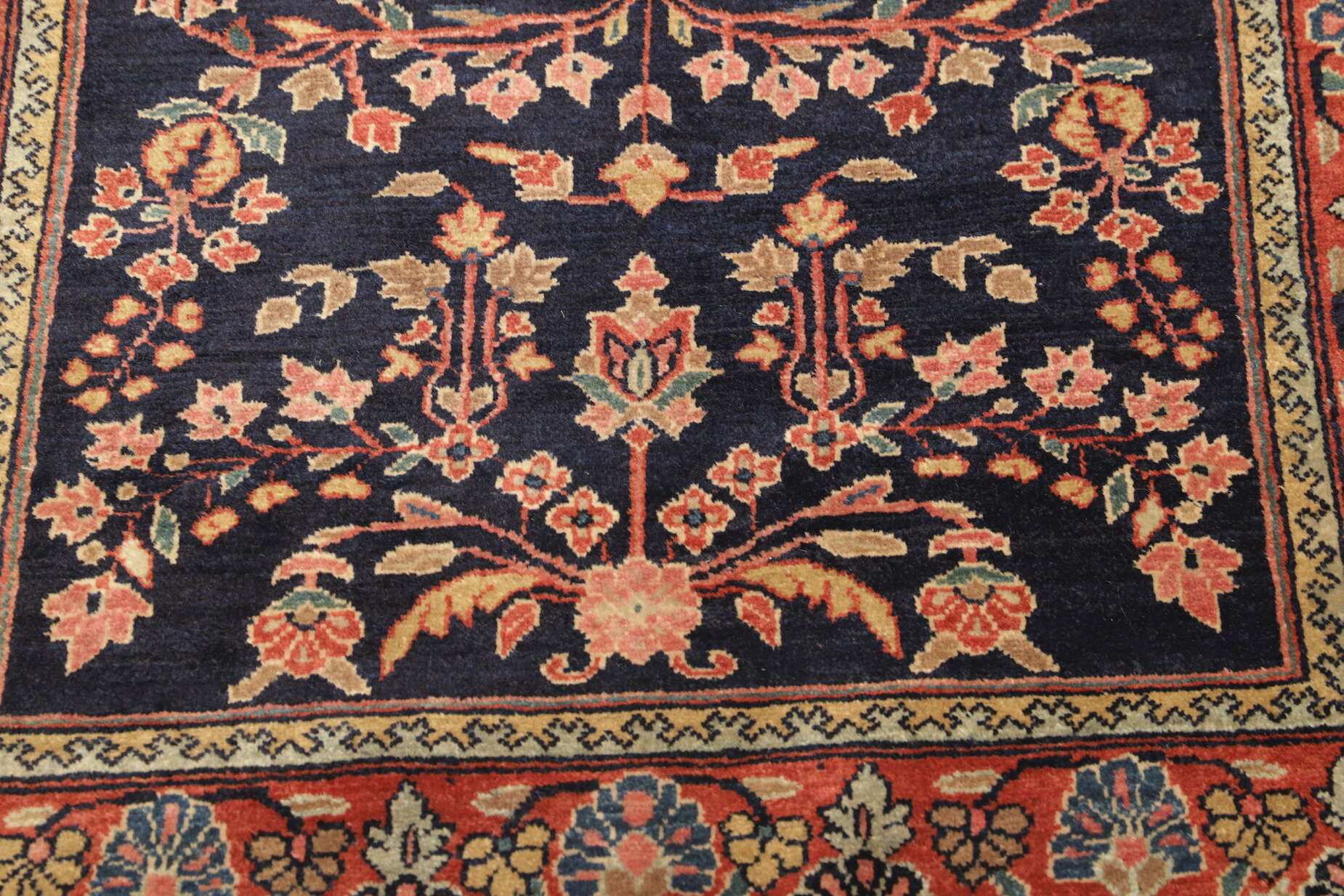 Teppich Sarough Antik ca 076x153cm Handgeknüpft