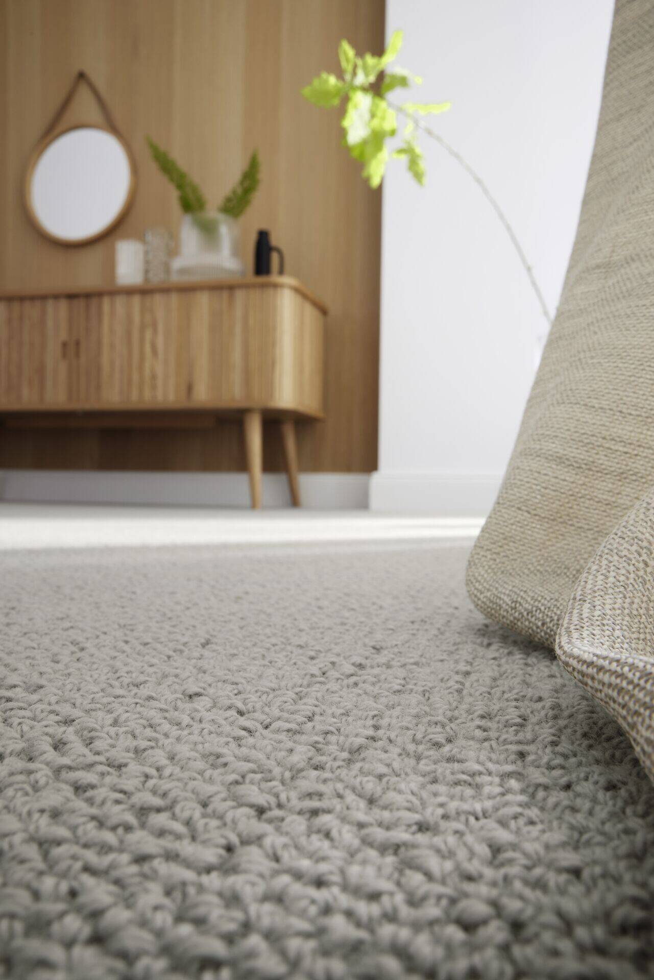 Abgepasster Teppichboden aus reiner Schurwolle