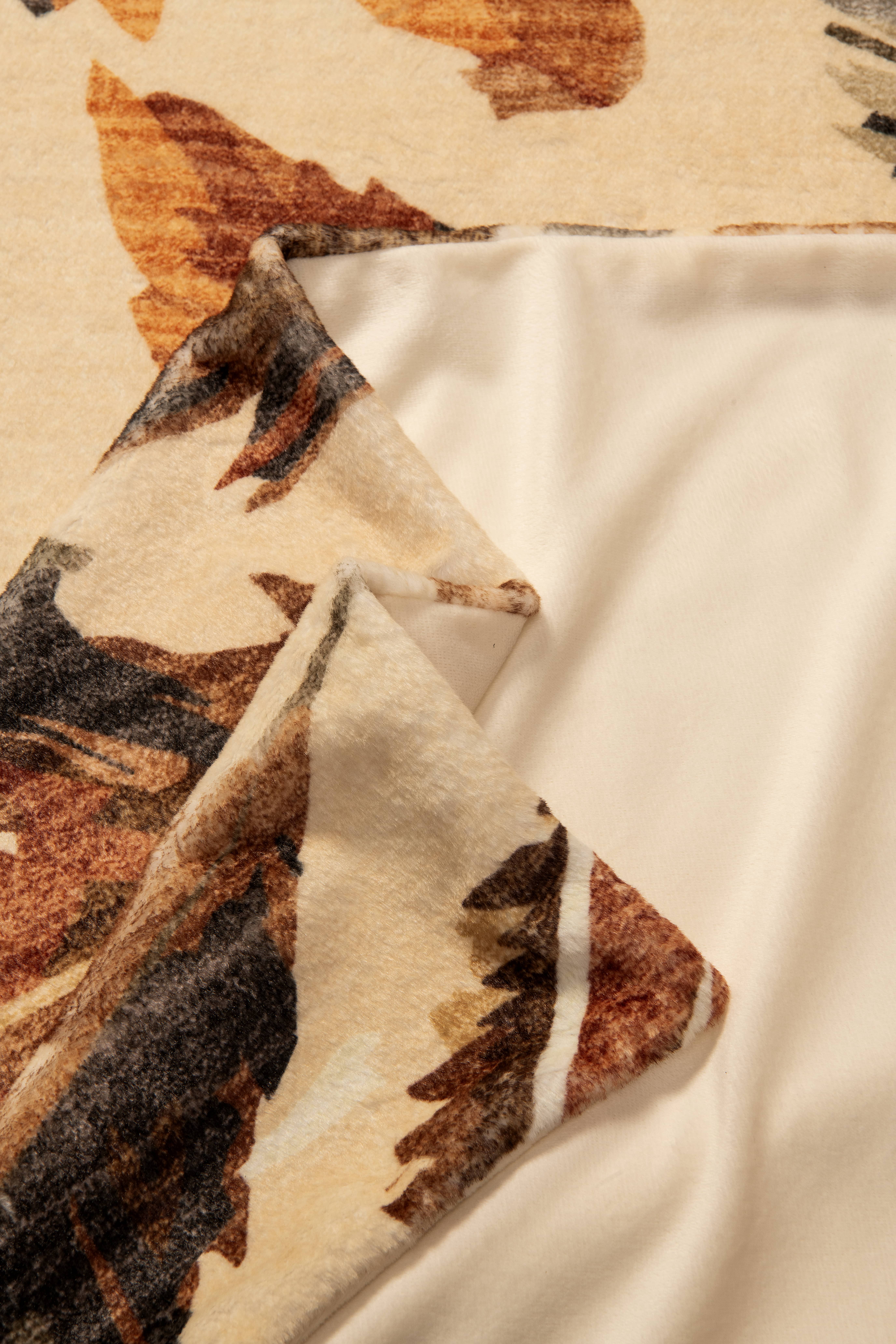 Tagesdecke FEDER DES ORIENTS 150x200cm Julian F.M.Stoeckel Tagesdecke FEDER DES ORIENTS 150x200cm Julian F.M.Stoeckel