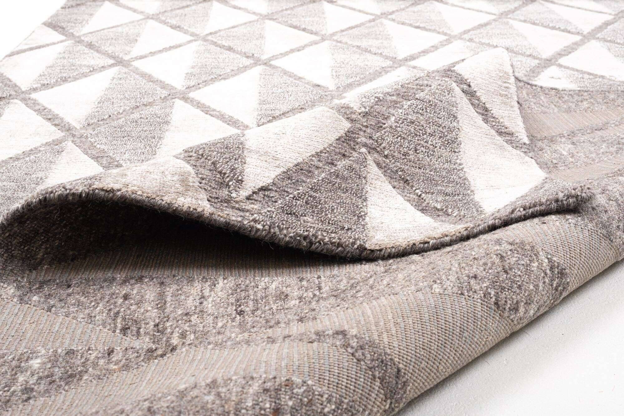 victoria_zo-2750-18_648darksilver_415392_9 Victoria Moderner Teppich160x230cm Viskose und Wolle beige mit grau