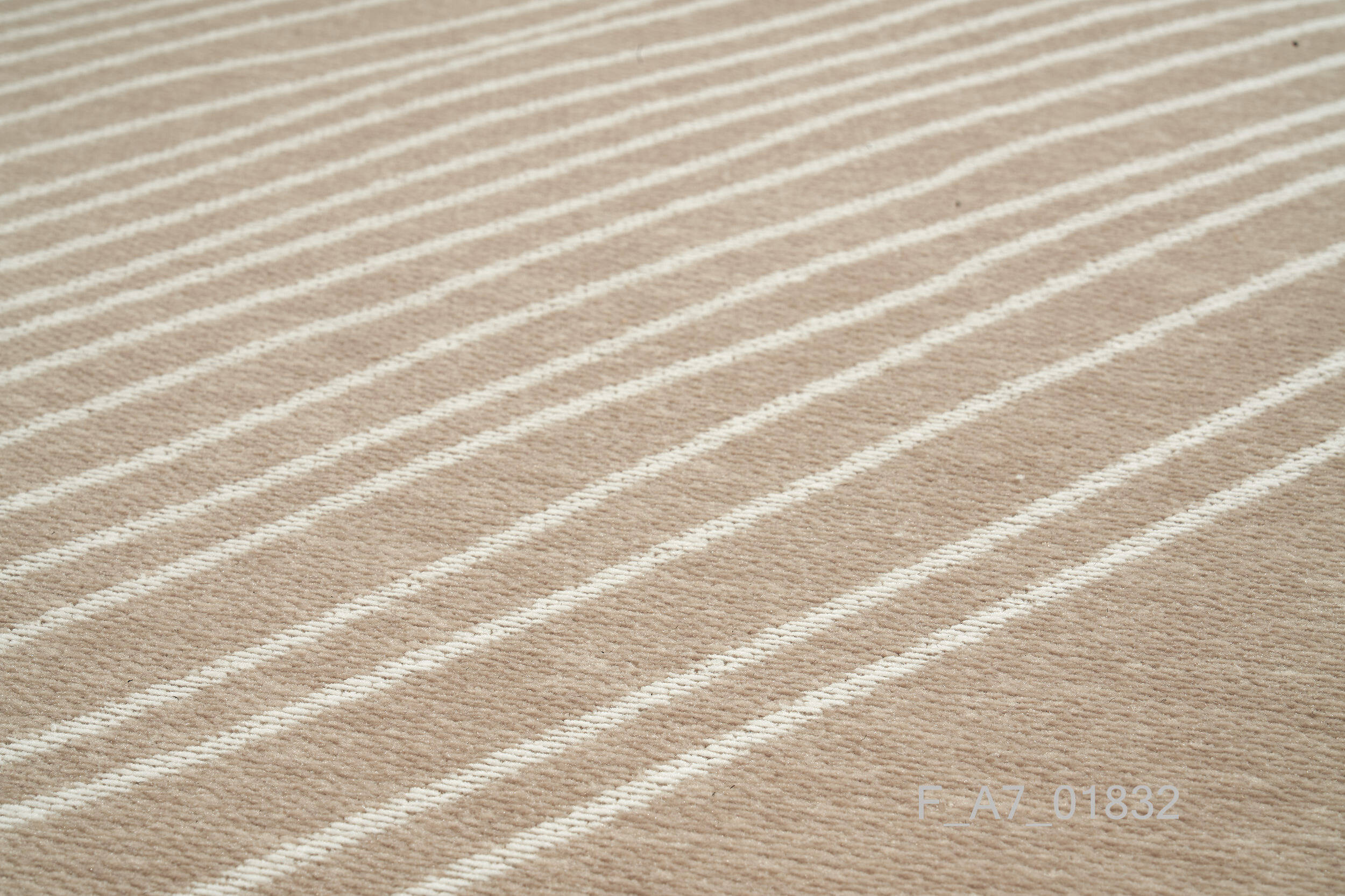 Moderner Teppich ETNA BEIGE - Waschbarer Teppich Moderner Teppich ETNA BEIGE - Waschbarer Teppich