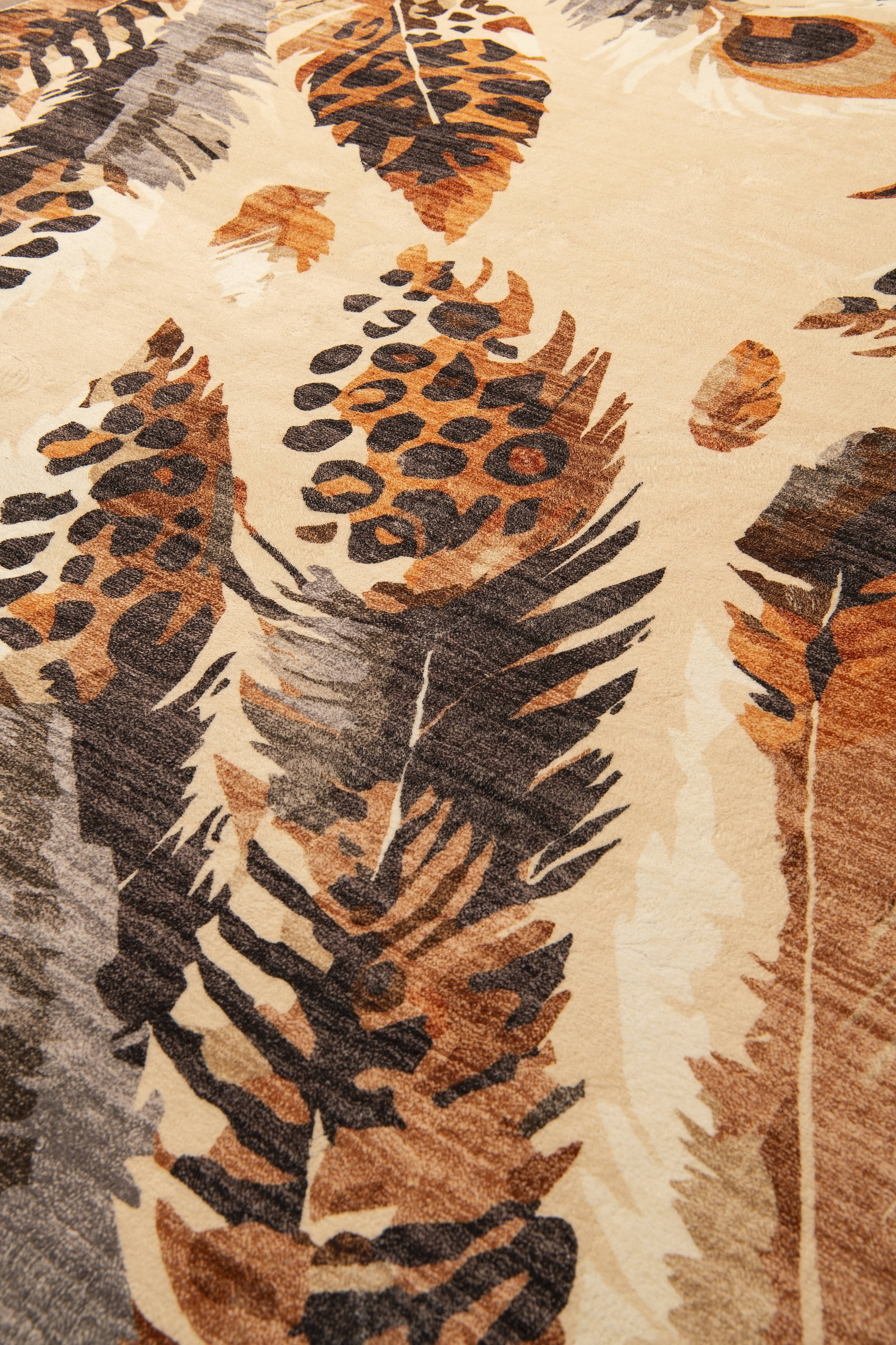 FEDER DES ORIENTS Teppichkollektion Julian F.M.Stoeckel FEDER DES ORIENTS Teppichkollektion Julian F.M.Stoeckel