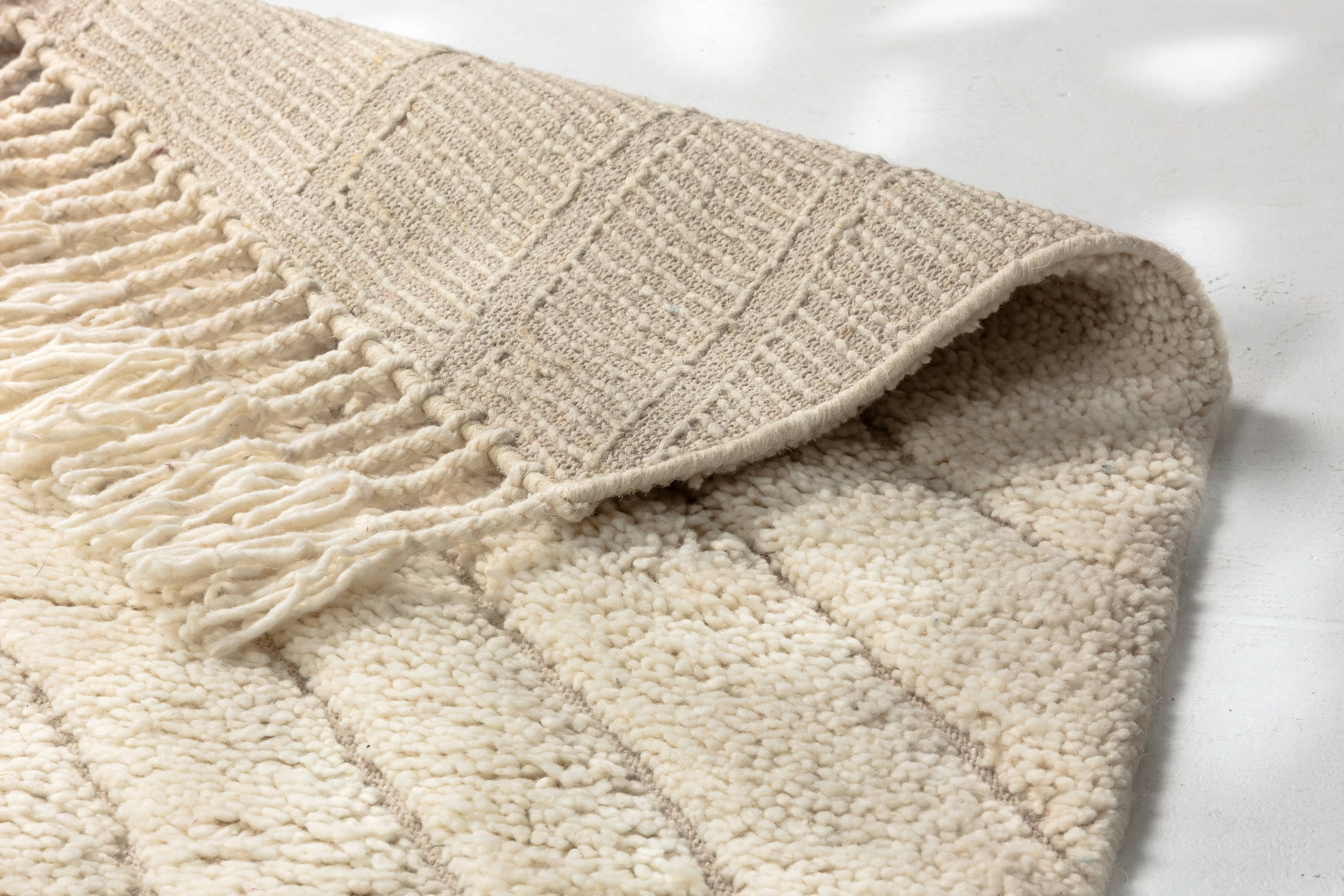 Liora D.251 C.000 cream Liora D.251 C.000 cream