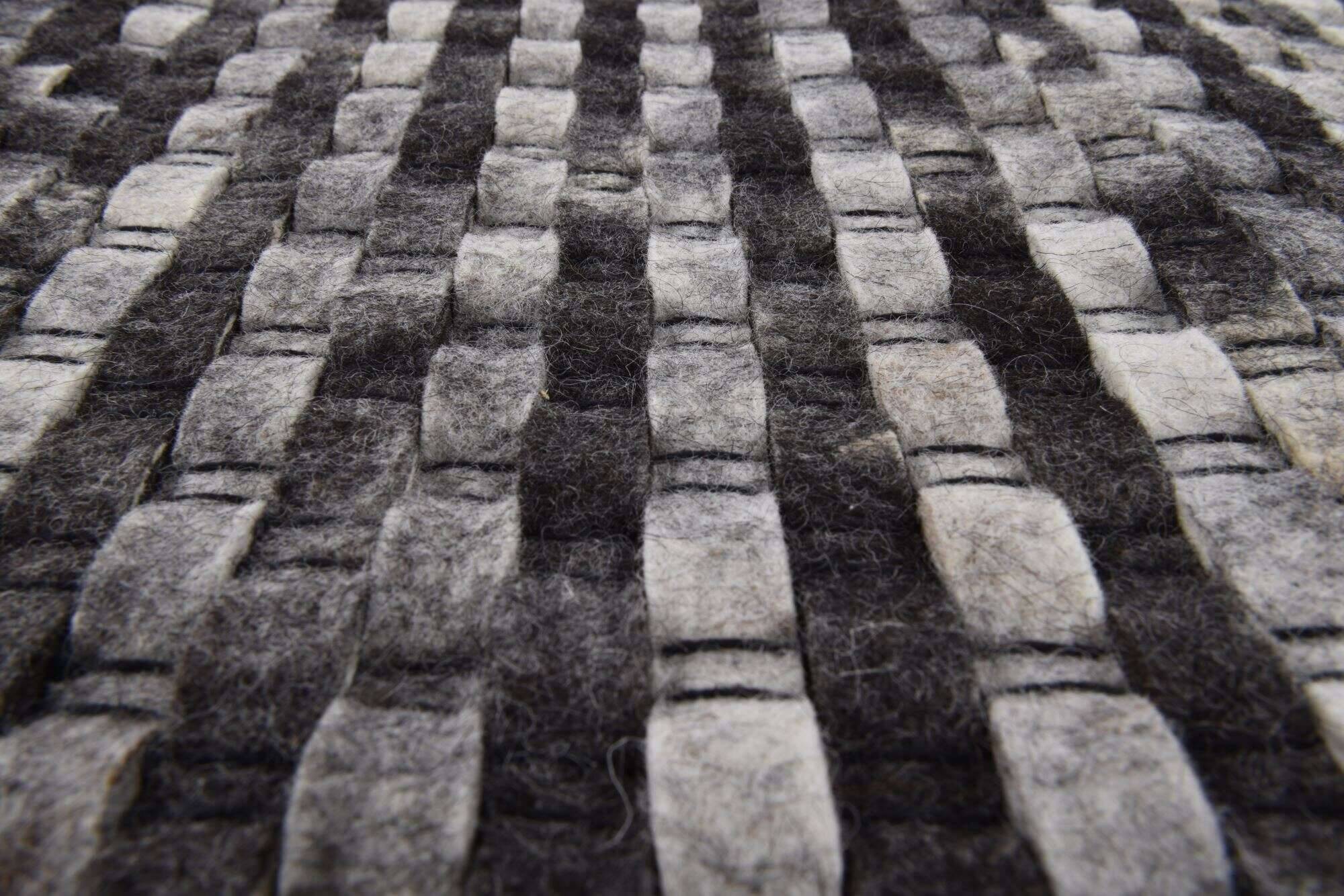 tauern_3735_130naturald-grey_419469_3 Tauern Handgearbeitet aus feinster Merino Wolle