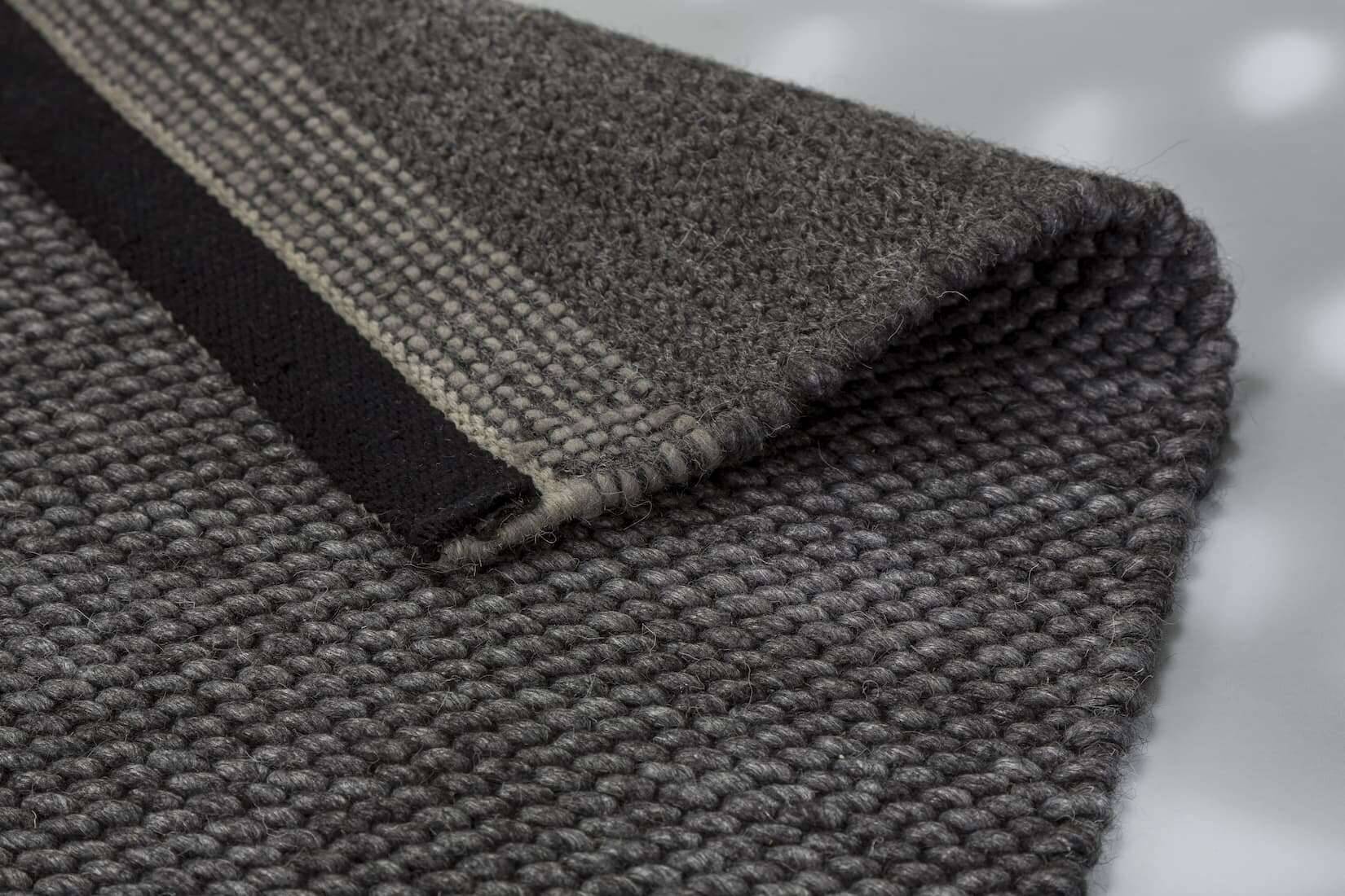 W6431_200_040_Claudia_Detail Morrelino 6431-200 Handgewebt aus Wolle und Viskose