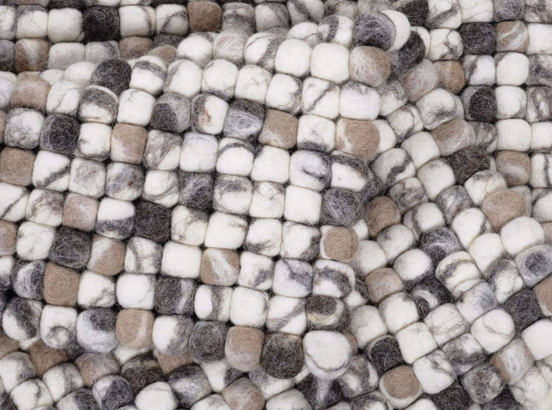 felty_uni_115naturalmulti_406880_9 Felty 2.2 Filz Teppich Quadrat