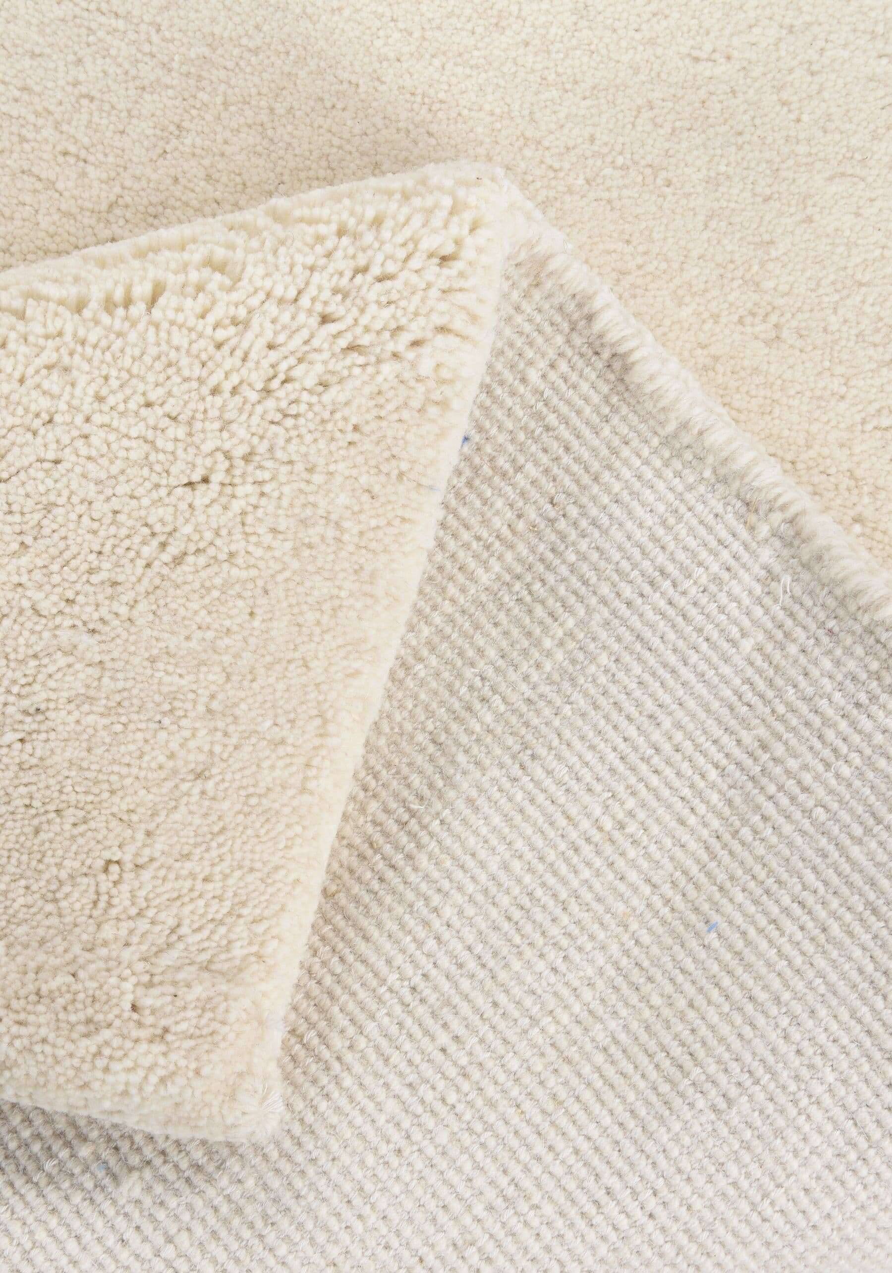 Maloronga_101_997blanc_410010_9 Maloronga Berber Teppich Marokko Bettumrandung