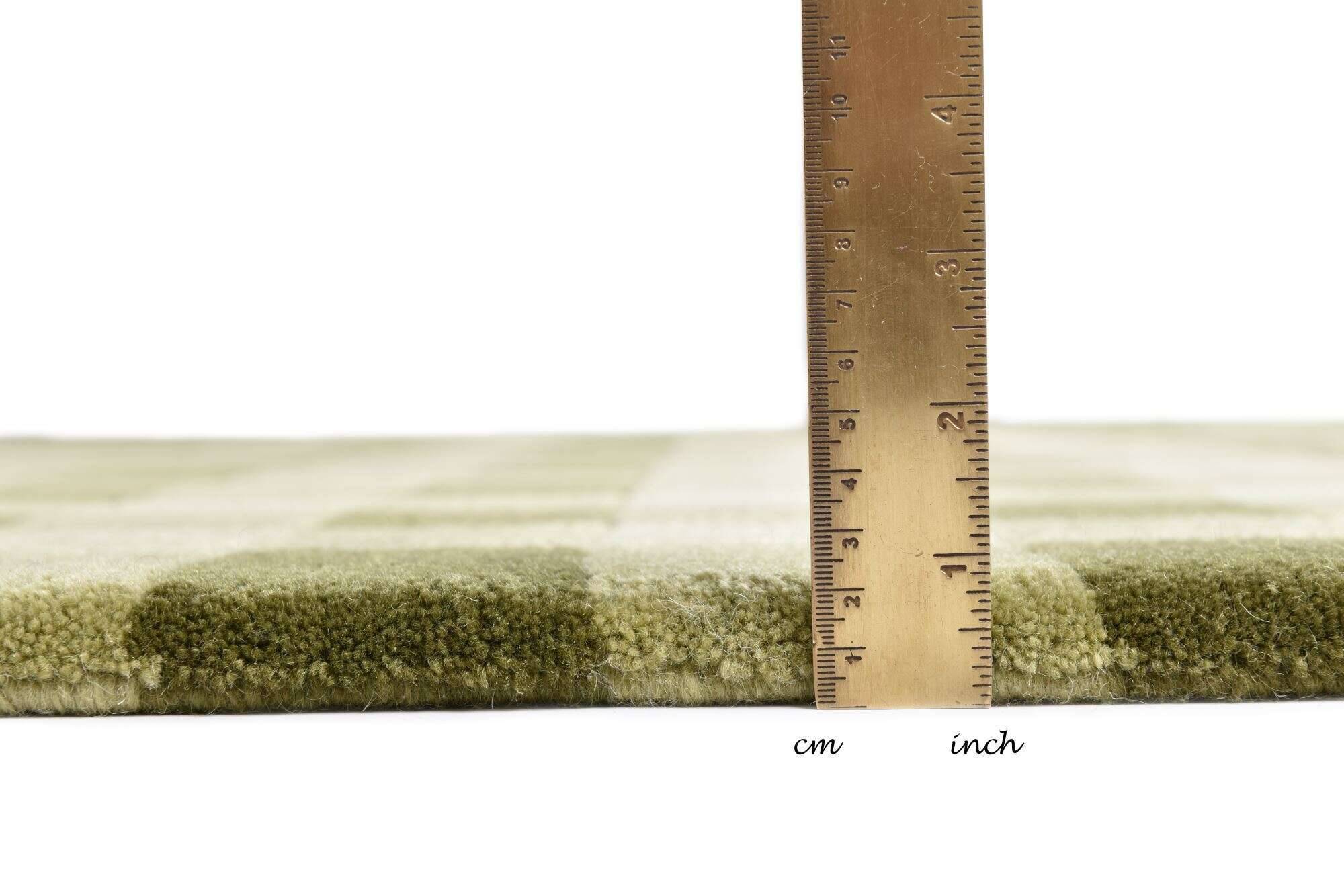 tibetlife_mc98_340greenforest_110469_5 Tibet Nepal Teppich Gurkha grün im Wunschmaß