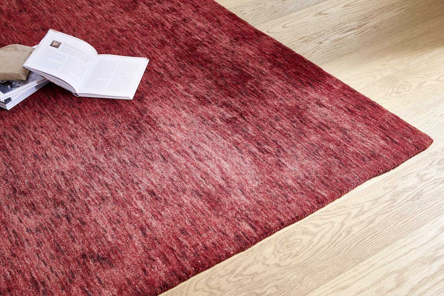 Barolo 6677 handgewebter Teppich aus Wolle Wunschmaß rot