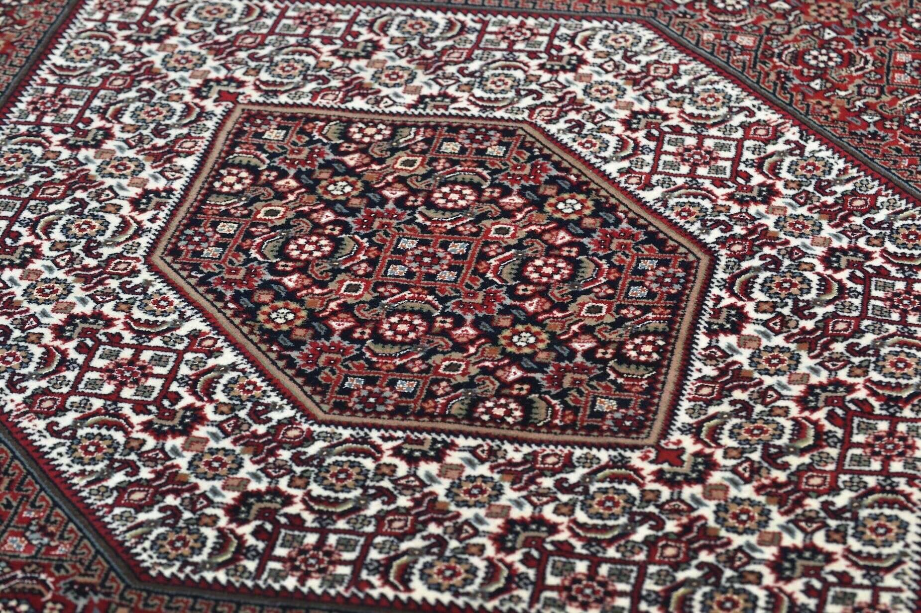 sirsaseta_silkbidjar_redcream_100415_6 Sirsa Silk Design Bidjar Medallion im Wunschmaß