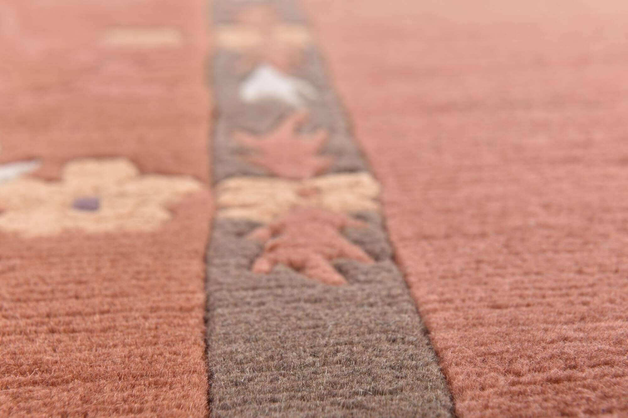 gurkhaseta_mk85_210redmulti_110603_3 Tibet Teppich Nepal Gurkha Seta im Wunschmaß