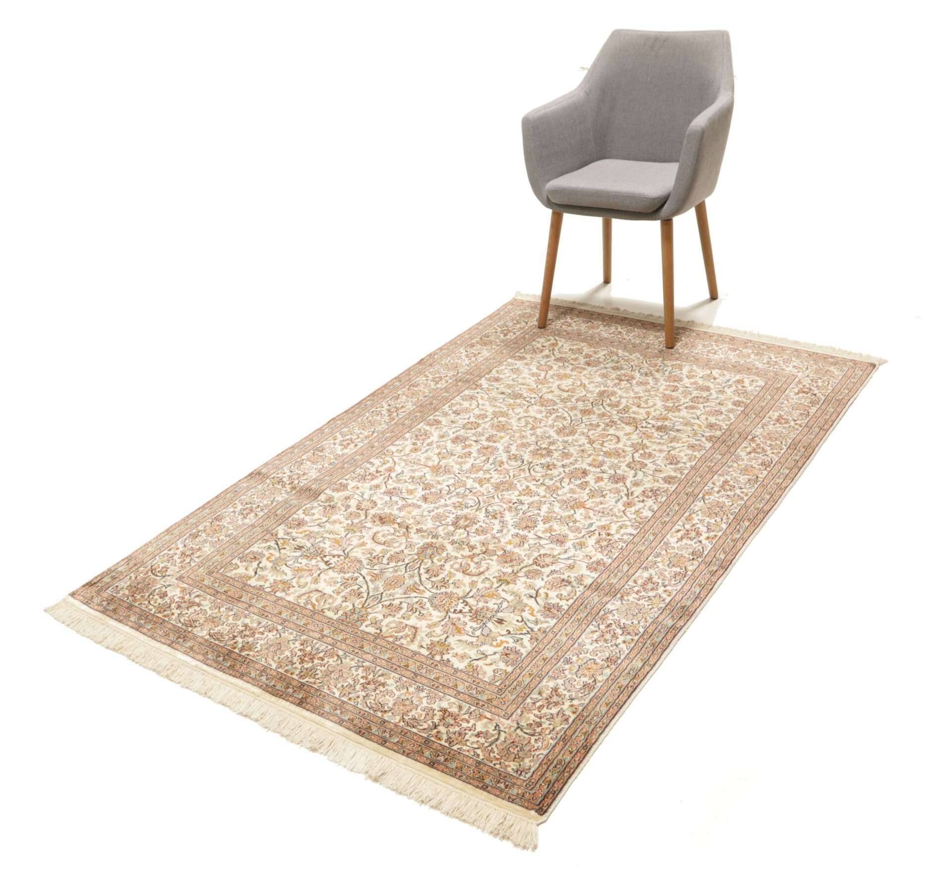Teppich Kashmir Seide 24/24 Knüpfung 132x190 cm – Bild 3