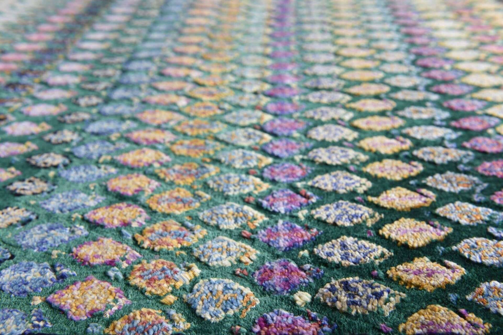 Design Teppich New Chapter 170x240cm Handgeknüpft Viskose Mir Modern grün – Bild 4
